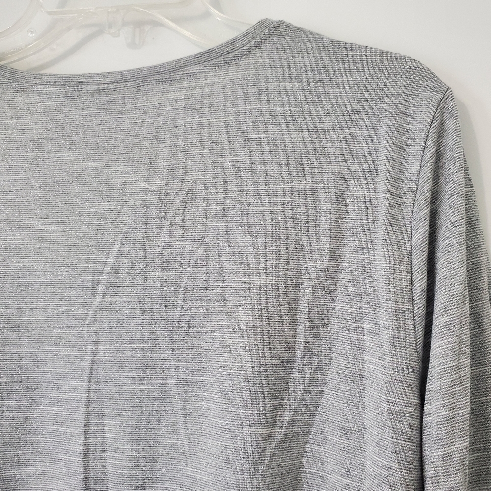ZENERGY Chicos Gray Sparkle Rhinestone Metallic Top Blouse Womens 2 Large FLAW - Picture 8 of 15